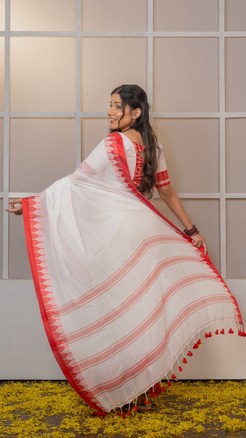 Red and White Bengali Style Mul Cotton Saree