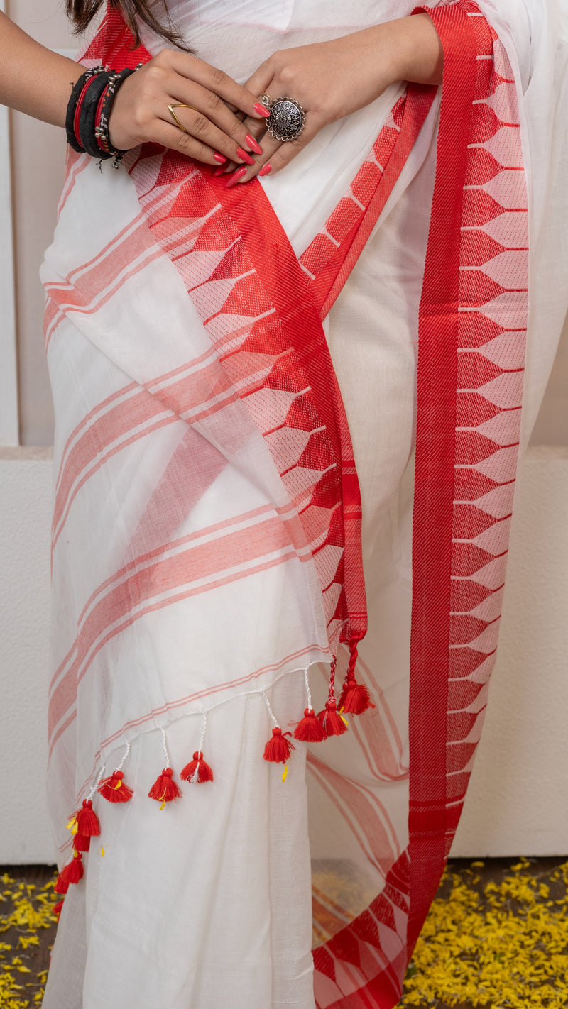 Red and White Bengali Style Mul Cotton Saree